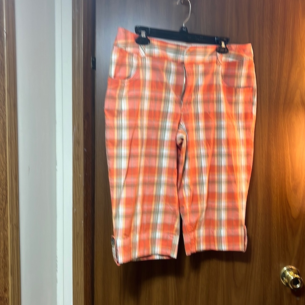 Cato capris , size 14